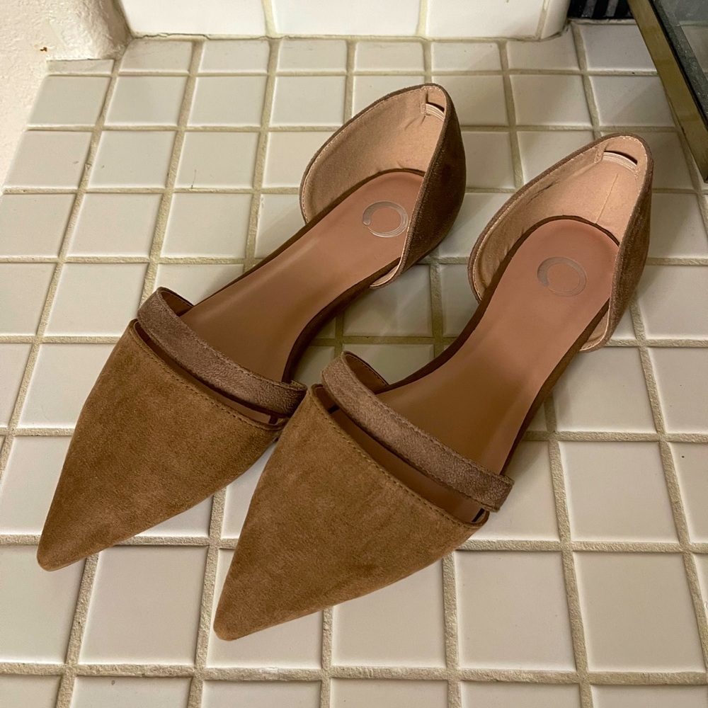 Neutral flats